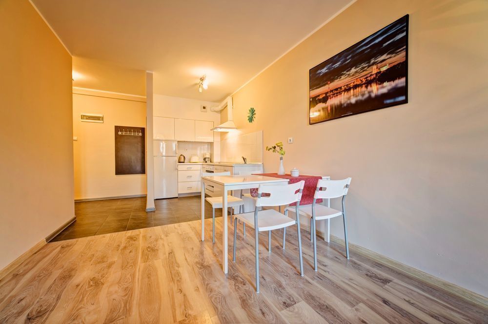 E-Apartamenty Koscielna 30 Poznan Ngoại thất bức ảnh